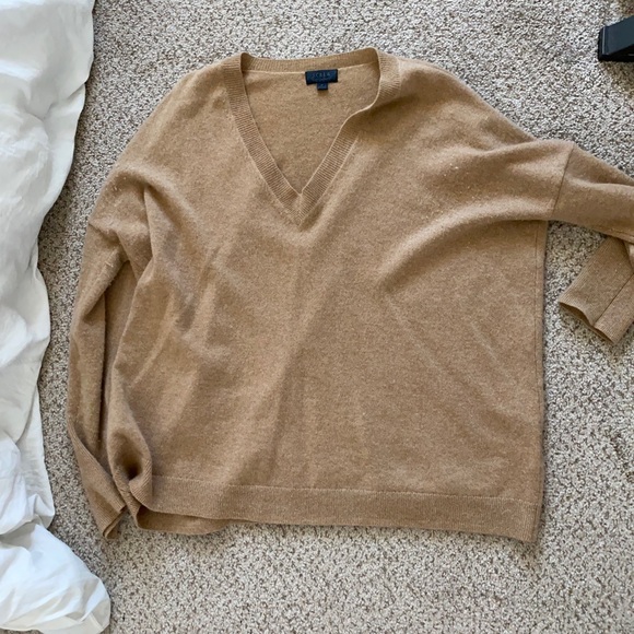 Brown v-neck cashmere sweater - Picture 3 of 3